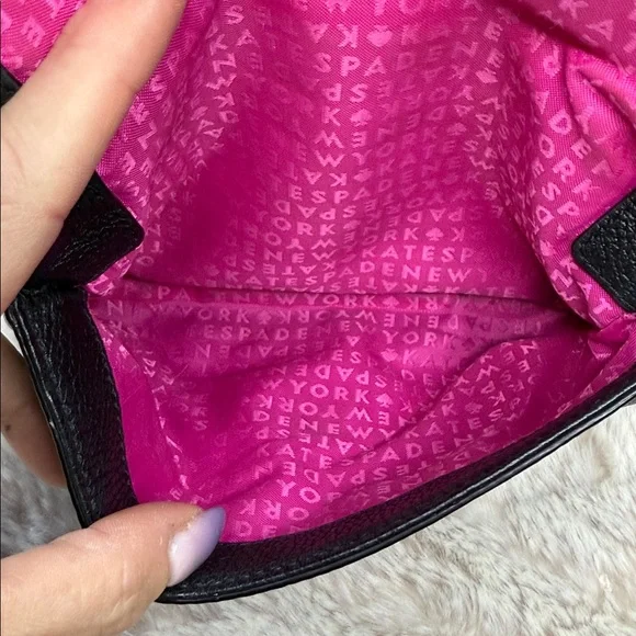 Kate Spade New York Mansfield Mariana
Crossbody Bag (Black) - Picture 6 of 11